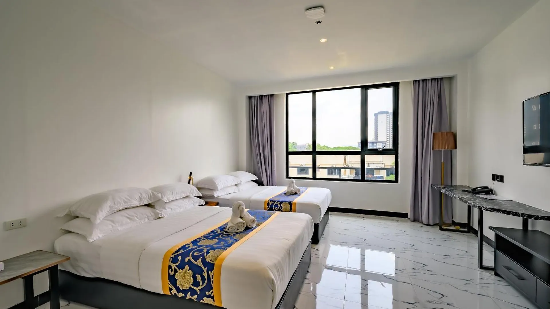 Hotel Seoul Clark Field 3*,
